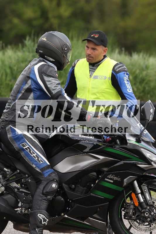 /Archiv-2025/10 23.04.2025 Cornu Master School ADR/rot-rouge/66